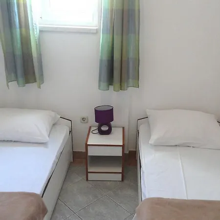 Holiday Okrug Donji 5244