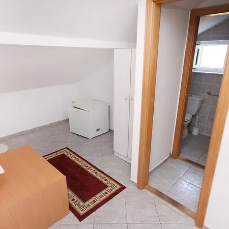 Holiday Okrug Donji 5244 بيت للعطل