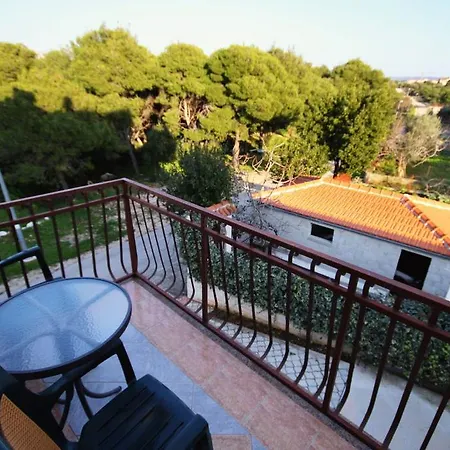 Holiday Okrug Donji 5244 بيت للعطل